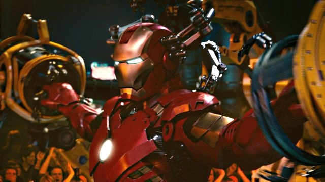 Na návrh Roberta Downeyho byl speciální kovový oblek Iron Mana předělán tak, aby se mohl vejít do kufru tak, jako tomu je v původním seriálu Iron Man (Shutterstock® Photos)
